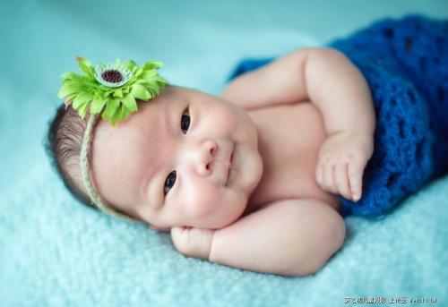 新生儿发育的特点有哪些,新生儿宝宝的生理特点和发育问题