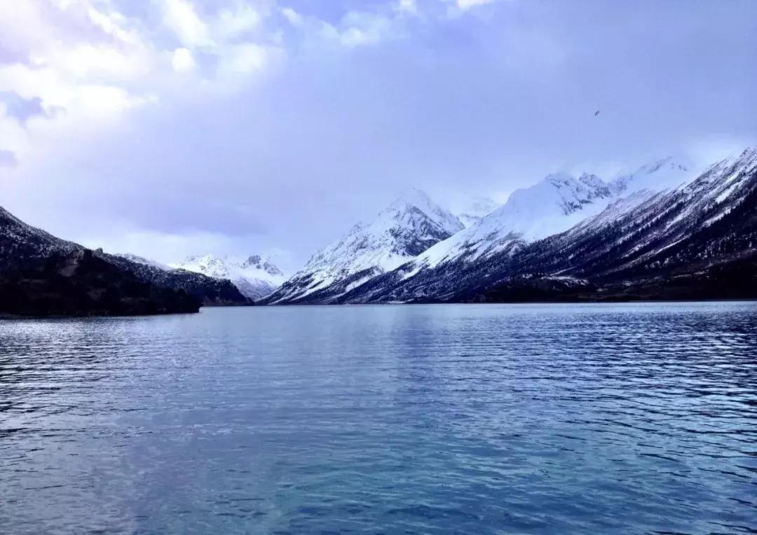 自驾游怎么穿越雪谷,自驾穿越雪地雾凇视频