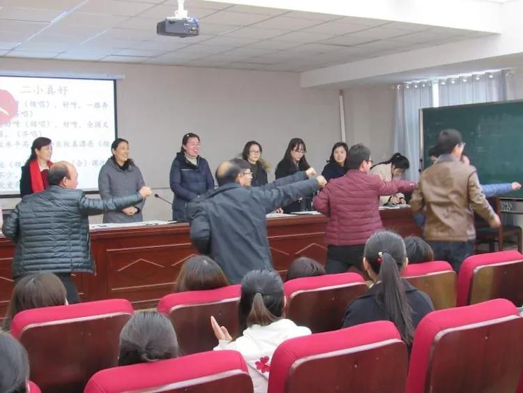 虎跃龙腾迎新春,虎跃龙腾扬帆起航