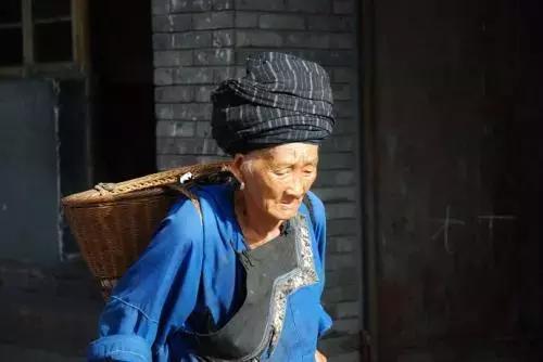 小儿黄疸十六点怎么治,小儿黄疸的原因中医