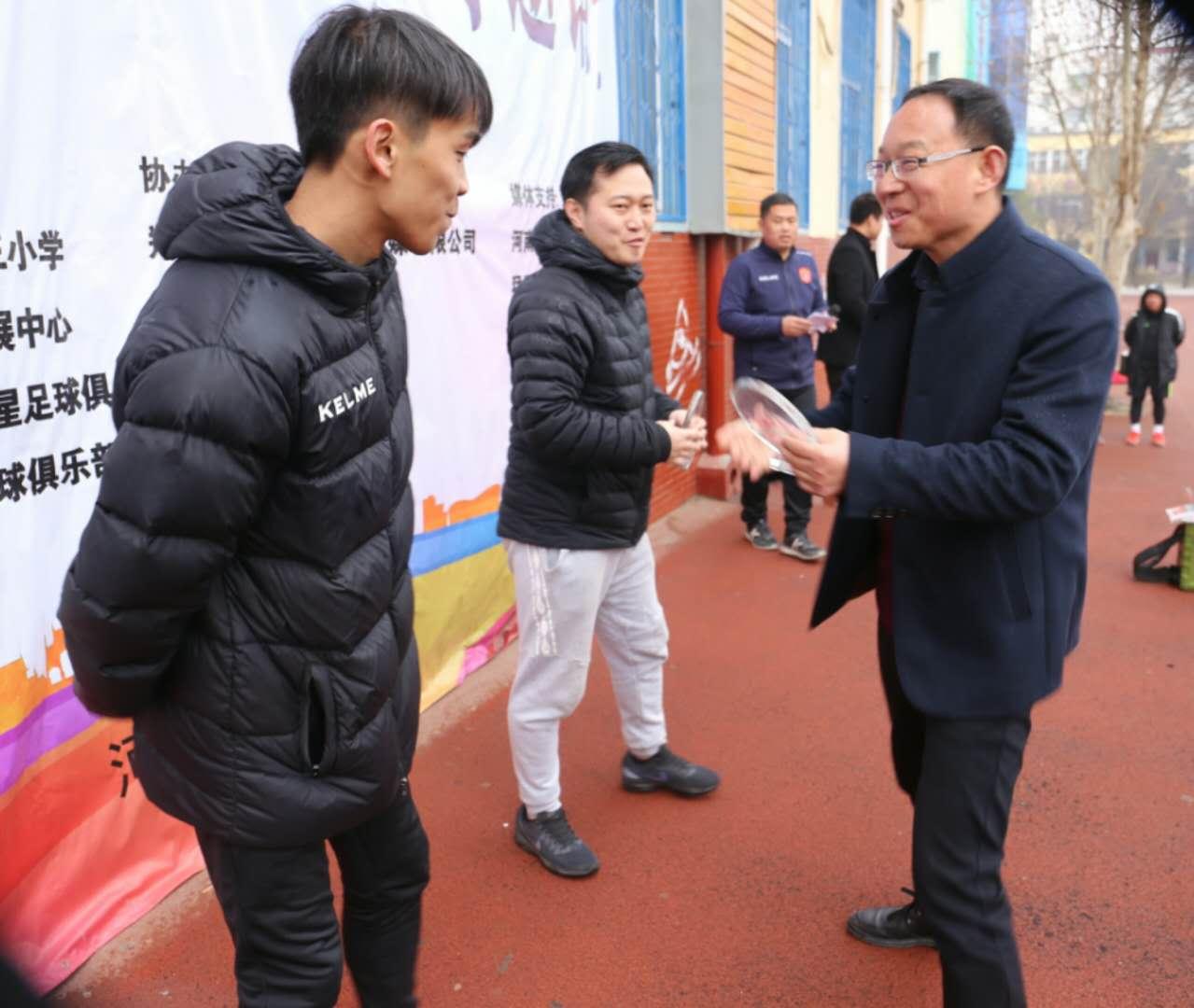 河南省青少年足球锦标赛焦作男足,河南2024年元旦青少年足球比赛