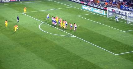 盘点梅西十大无解任意球,梅西任意球和c罗任意球