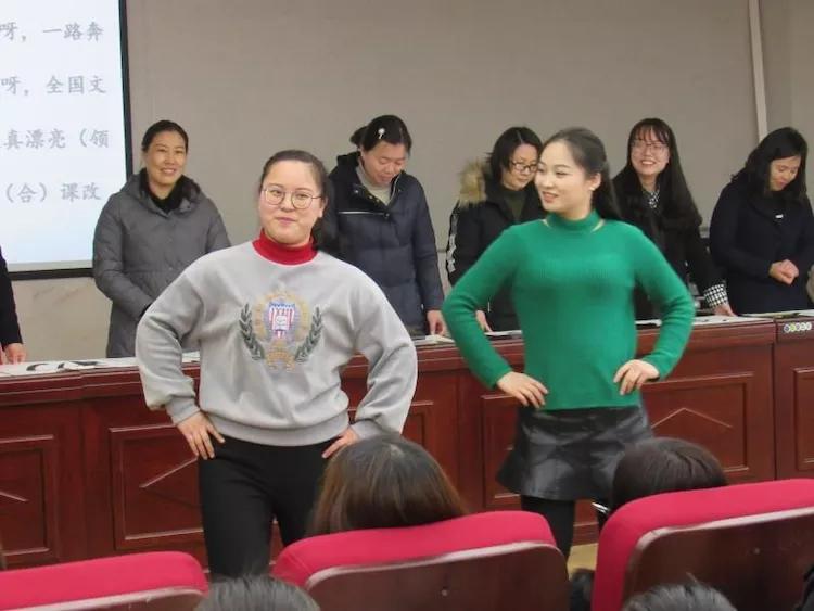 虎跃龙腾迎新春,虎跃龙腾扬帆起航