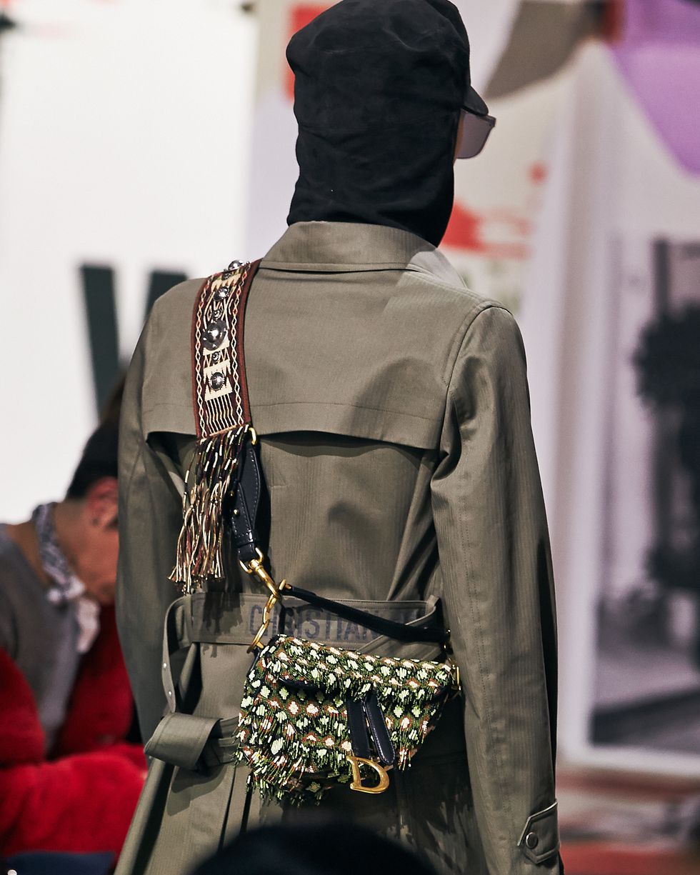 dior成衣秀经典,dior2018秋冬时装复古巴黎郊区