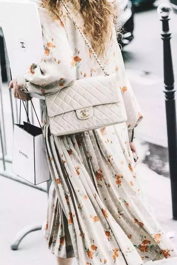 开工大吉备点什么礼品,开工大吉的包包