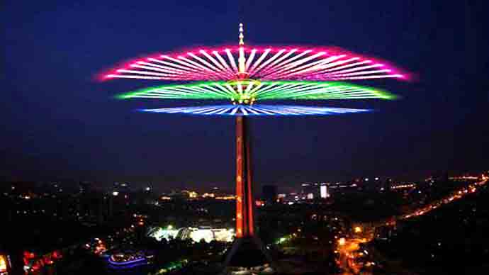 明晚8点，*子烟电**花将开满成华天府熊猫塔，灿烂闹元宵