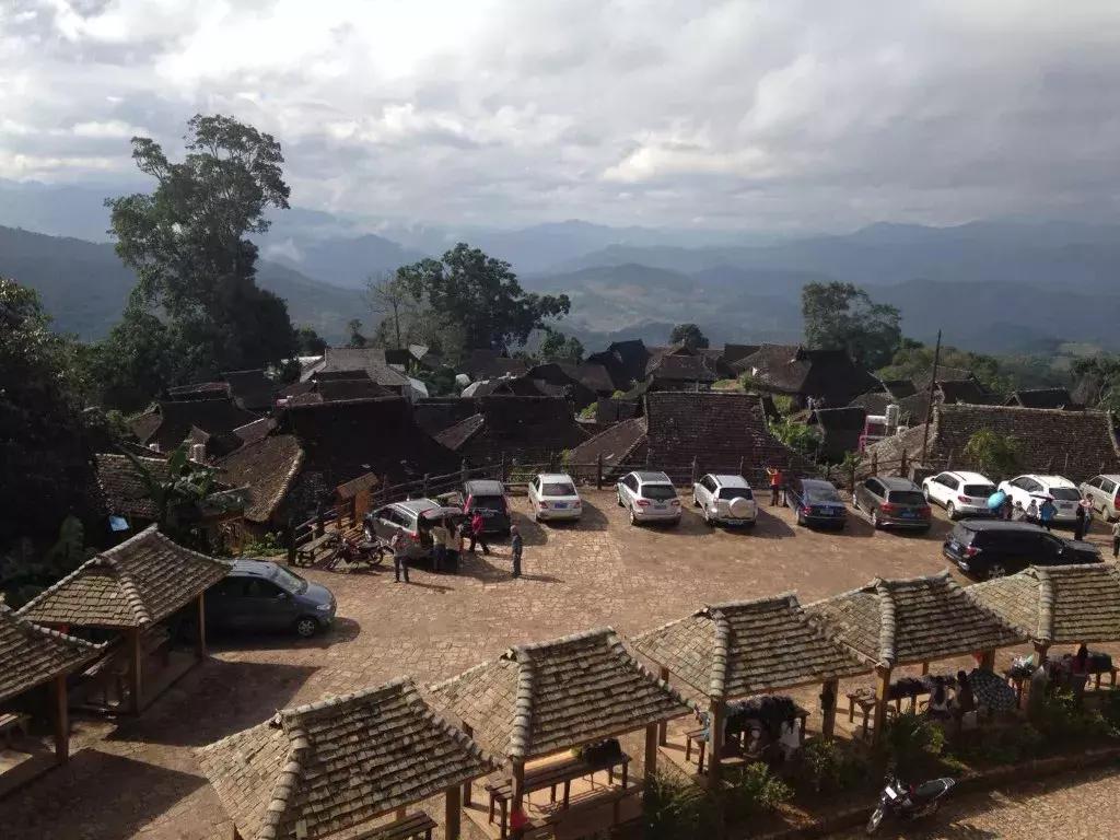 自驾游怎么穿越雪谷,自驾穿越雪地雾凇视频