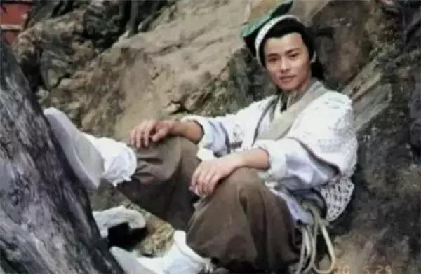 武林外史白飞飞为什么毁朱七七容,武林外史白飞飞被朱七七气得吐血