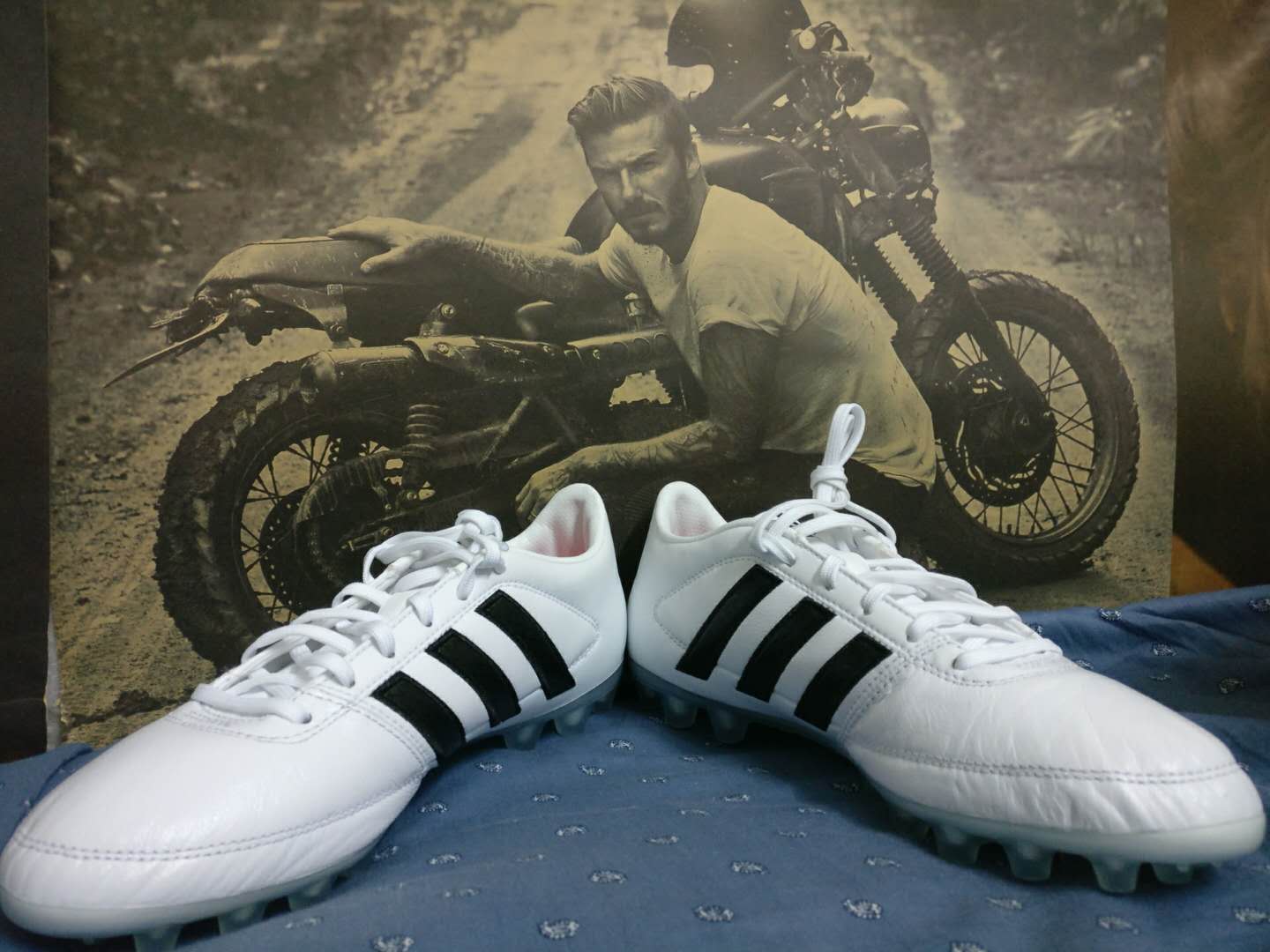 如何选择适合自己的足球鞋,怎么挑选一双足球鞋呢