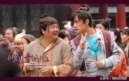 星爷电影讽刺娱乐圈,星爷拍过的电影中讽刺过很多东西