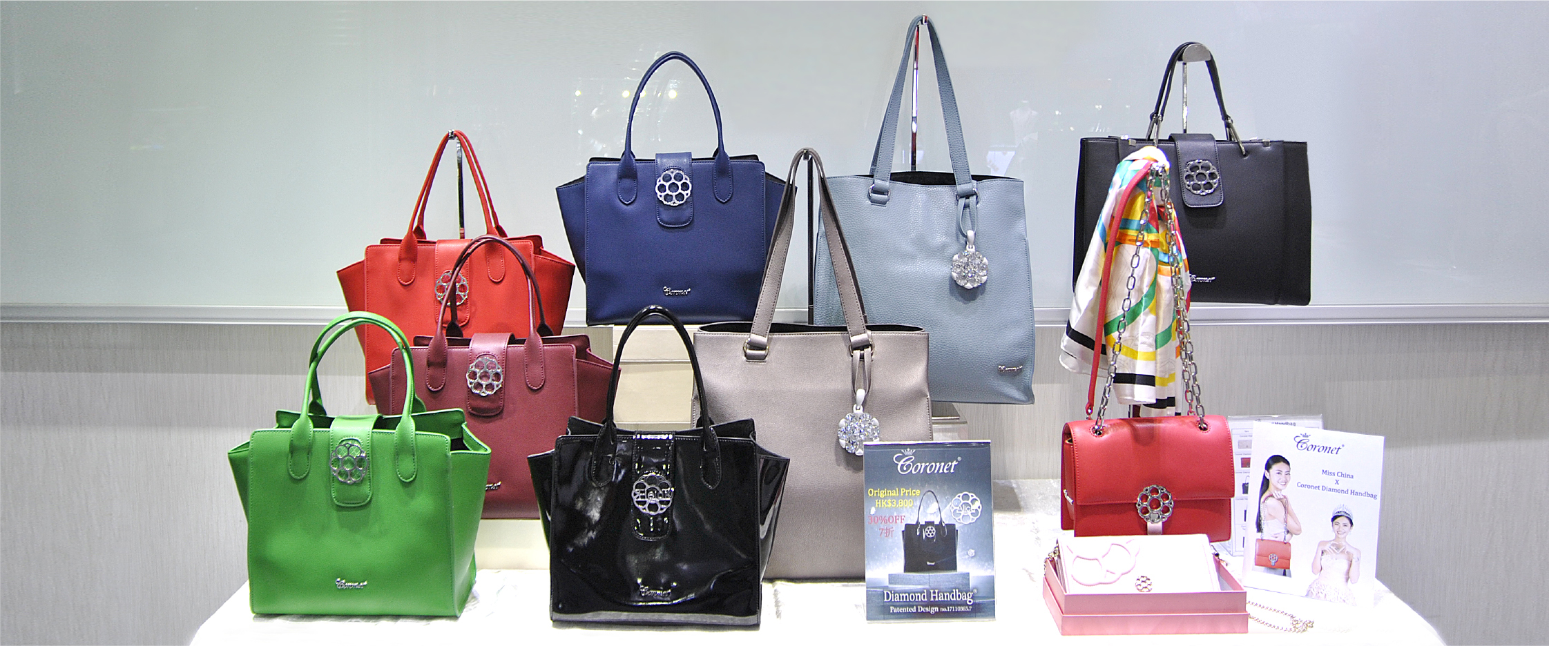 香港品牌冠玲珑首创专利设计钻石手袋于香港国际珠宝展瞩目亮相