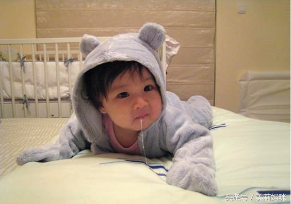 宝宝肠胃炎发烧呕吐吃什么药,小孩呕吐腹泻是肠胃炎吗