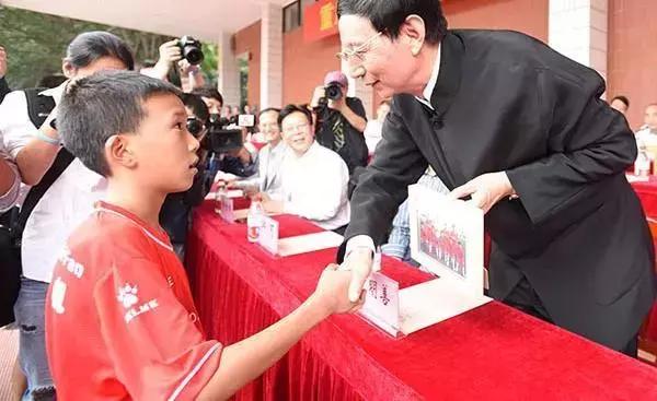 尹明善对龚大兴的看法,尹明善与龚大兴