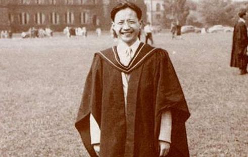 他是中国力学之父，还曾是国足主力，一件事改变了他的人生轨迹！