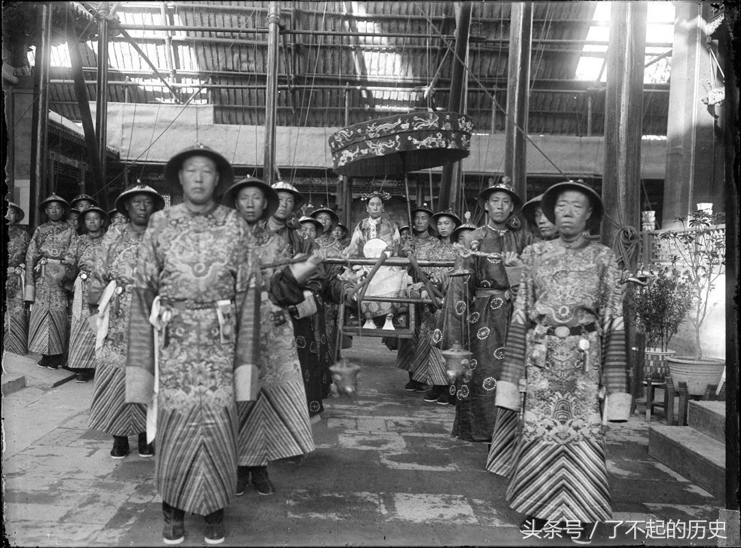 大太监李莲英太监被打,太监李莲英的真实生活