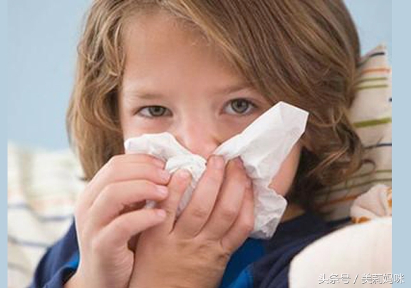 宝宝肠胃炎发烧呕吐吃什么药,小孩呕吐腹泻是肠胃炎吗