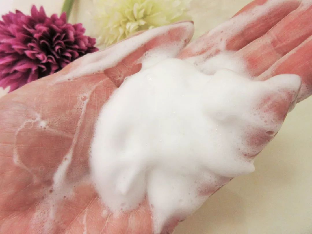 娇韵诗焕白淡斑精华孕期可用吗,孕期娇韵诗的产品都可以用吗