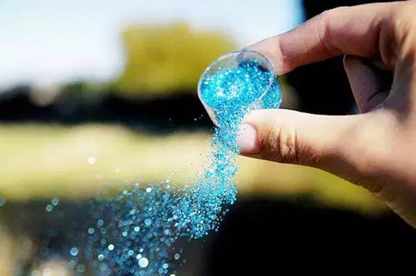 我想向你借碗鸡汤，你却给我一碗地沟油！