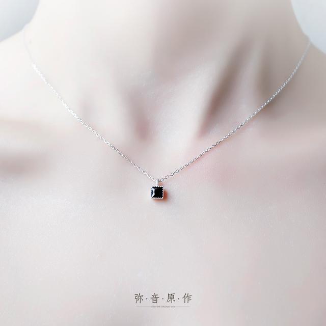 哪些配饰小单品最容易变美,必备的几款配饰