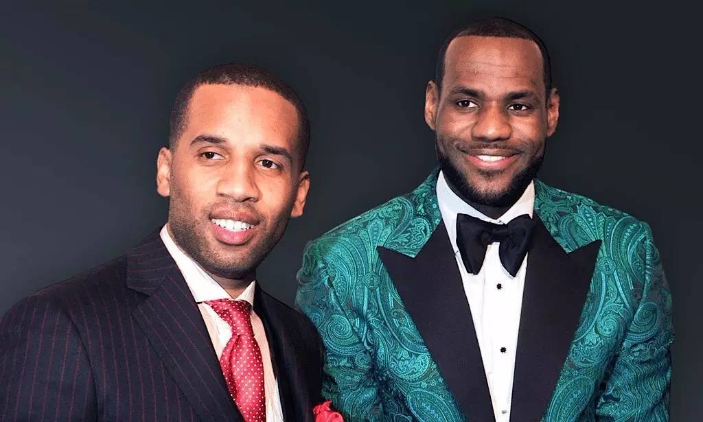 nike终身合同运动员詹姆斯,lebronjames詹姆斯