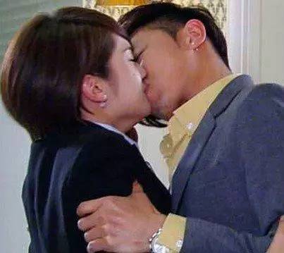 杨丞琳和李荣浩的恋爱情史,杨丞琳李荣浩感情史回顾