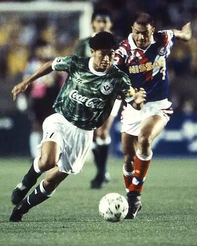 日本足球场上最帅的球员,日本足球帅哥球星