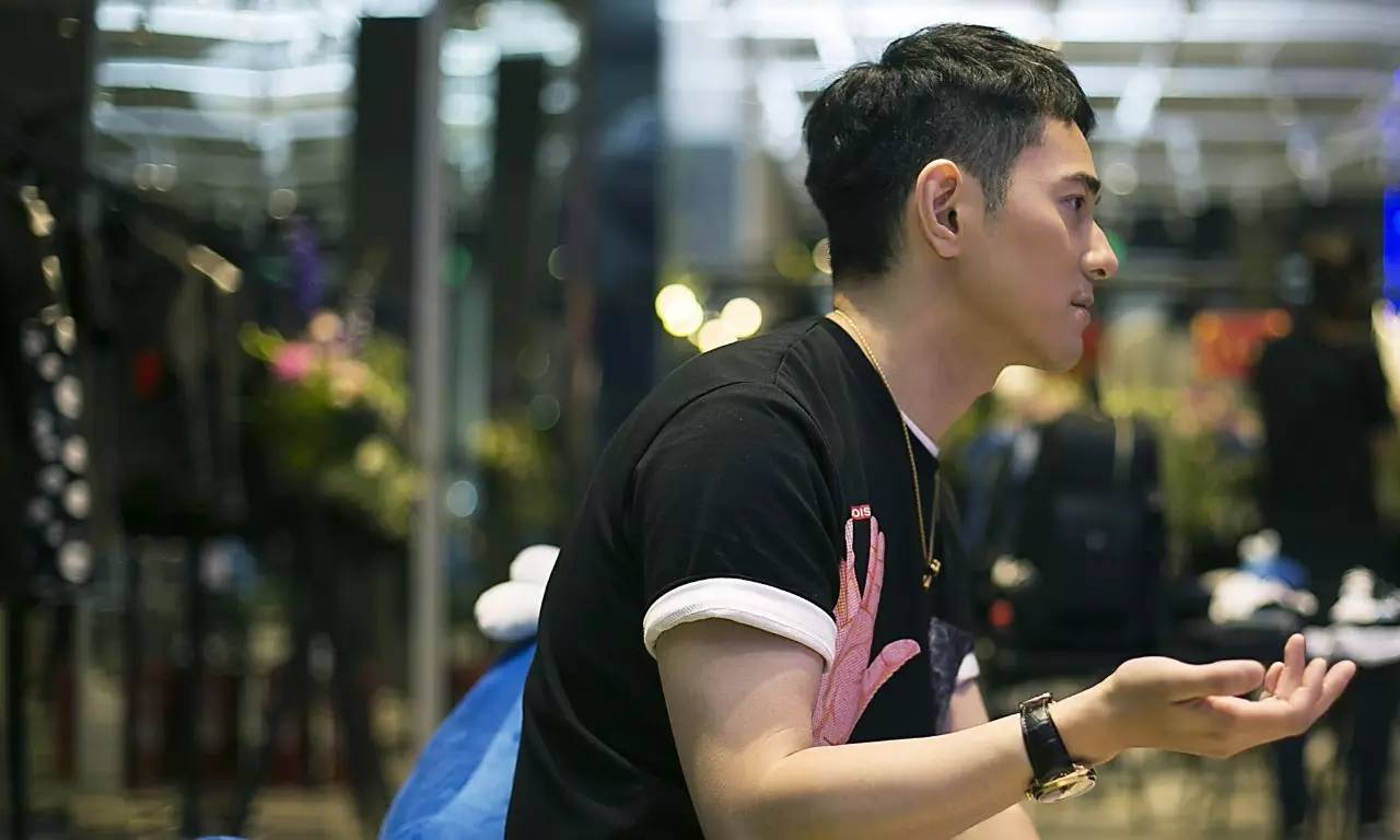 vetements脚趾鞋,vetements厚底靴高跟