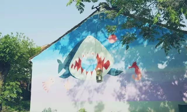 暂时逃离全是回忆的城市,暂时逃离城市的喧嚣和纷扰