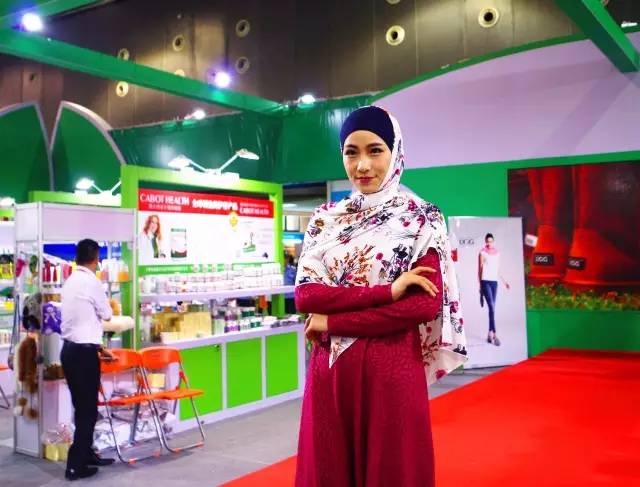 待小布说出真相，今天在进口商品展木有买买买的亲，要后悔到明年了！