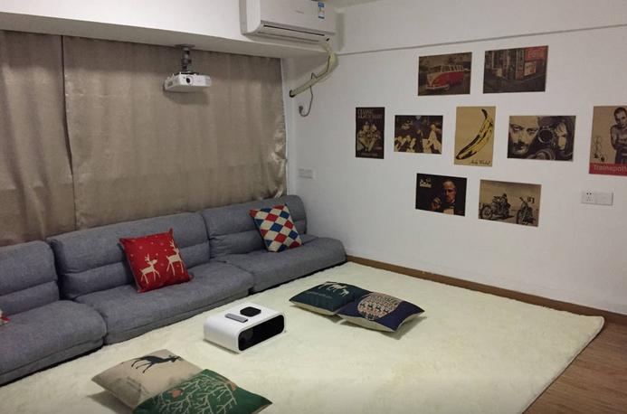 鍒瀹跺涵鑱氶杞拌洞,瀹跺涵鍒杞拌洞鑱氫細