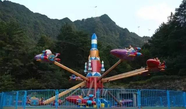 重庆周边亲子游避暑玩水 (五一重庆周边适合小孩游玩的景点)