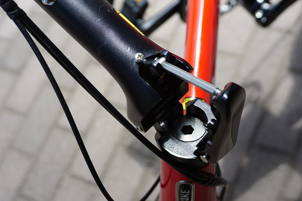 都市中的小精灵-700bike银河折叠车横测