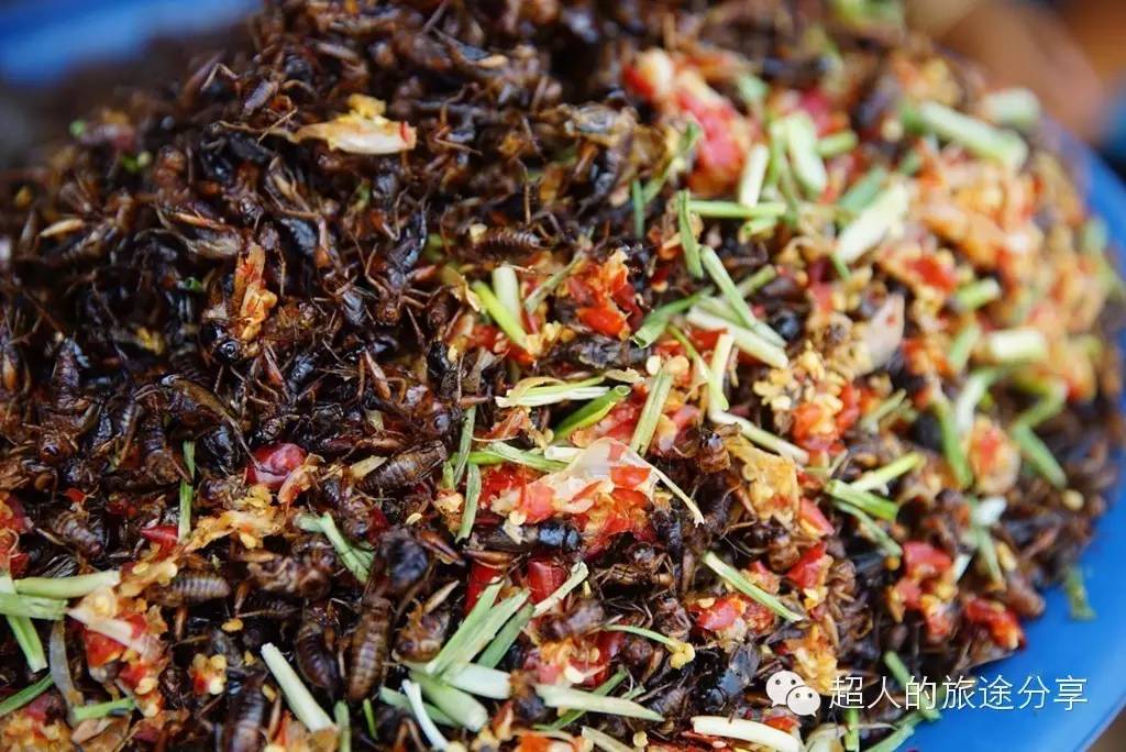 越南胡志明奥黛店,在胡志明街头偶遇穿奥黛的美女