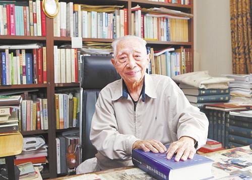 甘惜分简介,甘惜分