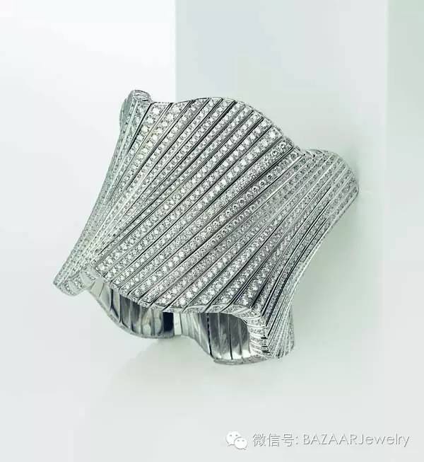 夏日神器身上有肉但穿衣显瘦,夏天要必备什么