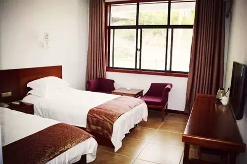 洛阳住哪个酒店好玩,洛阳酒店旅游攻略