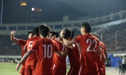 国足主力阵容将迎四大虎将助阵,三虎在河北现场直播