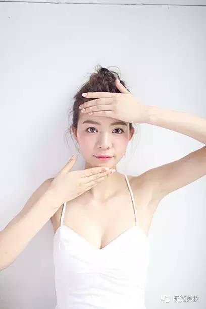 做通体雪白小公主！阳光~我不怕你！