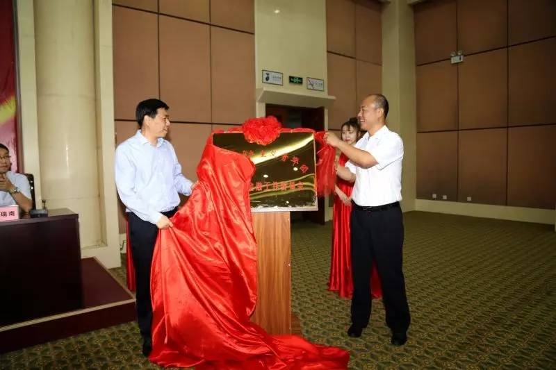 两会青关注,青关注