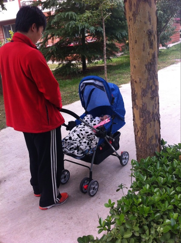 什么牌子的大号儿童推车好,好孩子婴儿推车d628-c坐着舒服吗