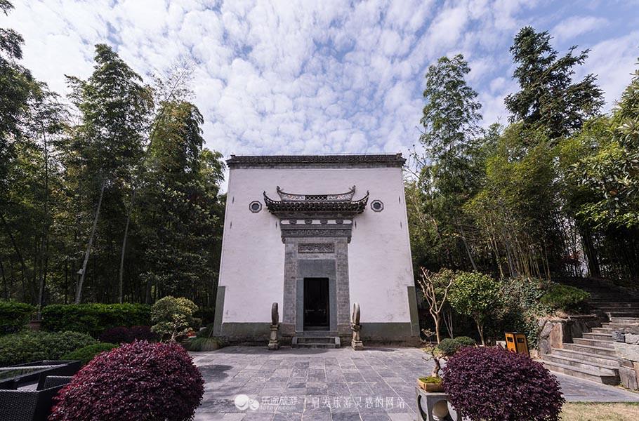 回到自己的老家,回到自己该回到的位置