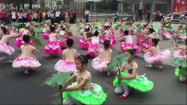 9岁小孩挑战马拉松,马拉松9岁小朋友