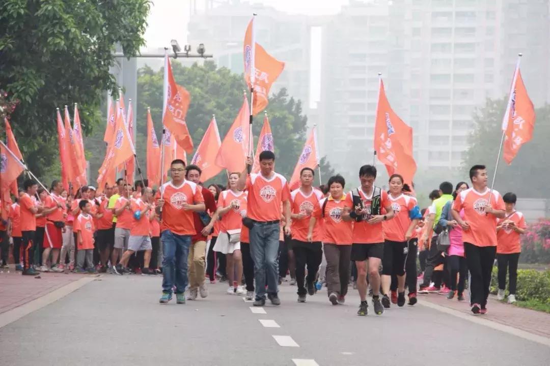 跑者荣耀·年度影响力跑团介绍，第三季