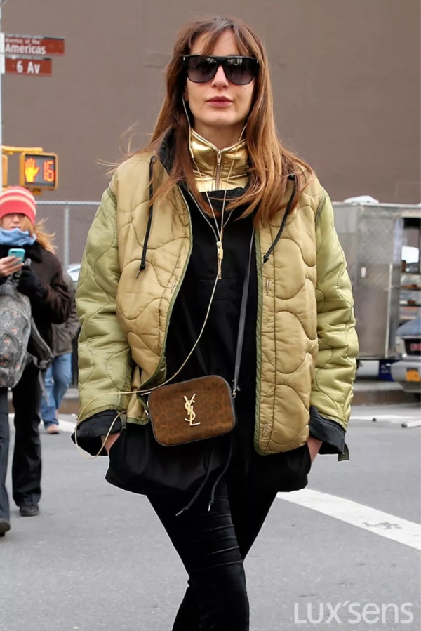 ysl圣罗兰包最新款,ysl圣罗兰夜皇后香水口红气垫礼盒