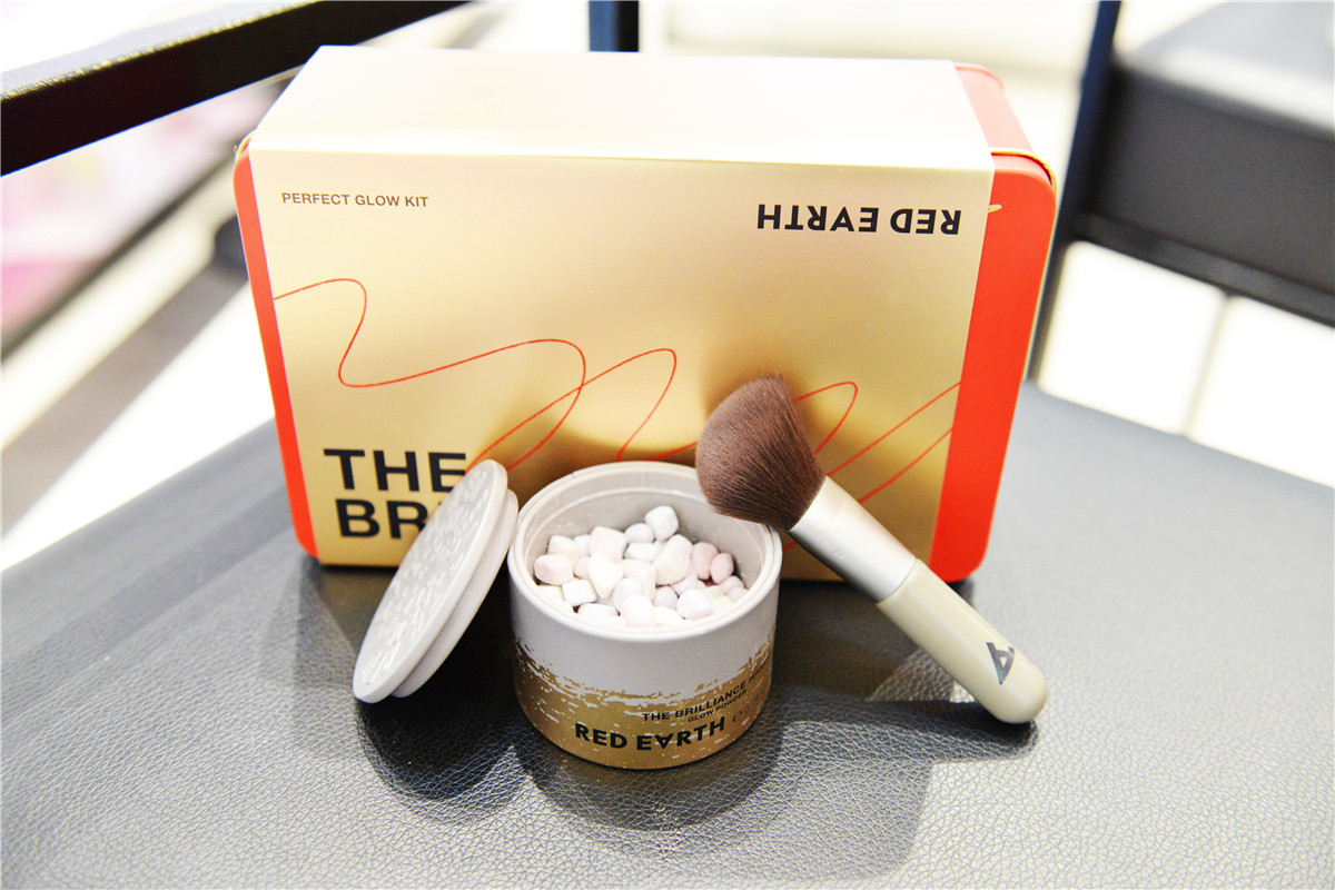 重庆解放碑街拍美女最新,解放碑每天美女街拍时间