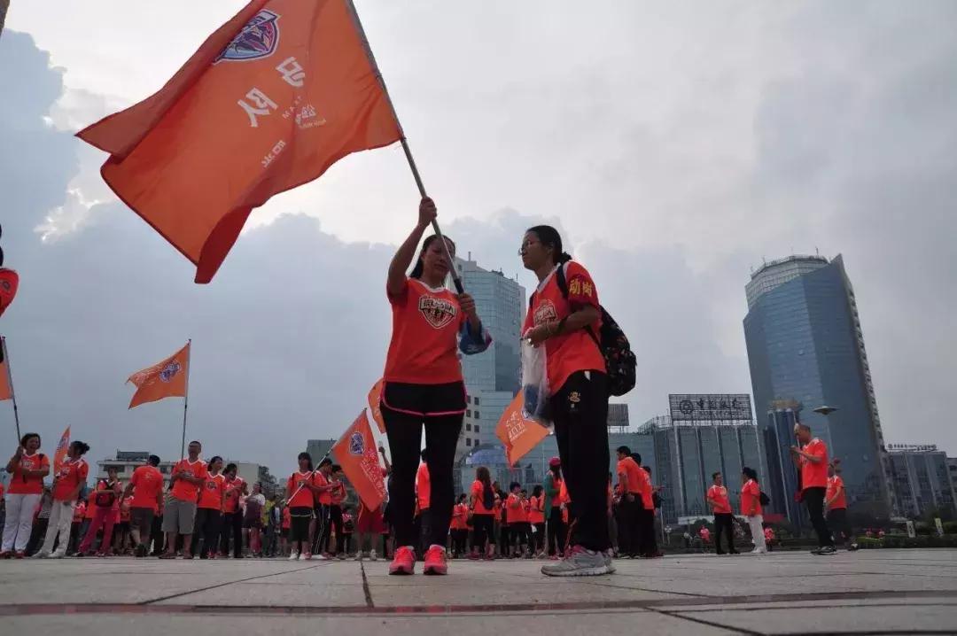 跑者荣耀·年度影响力跑团介绍，第三季