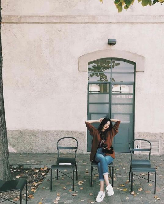 春天到了你穿什么颜色,春天到了你的小白鞋也该换新的