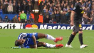 足球无法超越的经典假摔,奥斯卡假摔足球