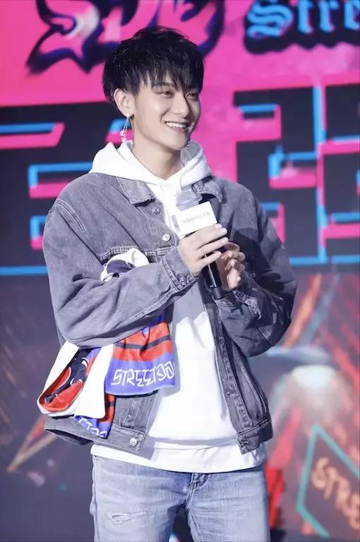 佛系青年们，智能佛珠了解一下。|GQDaily