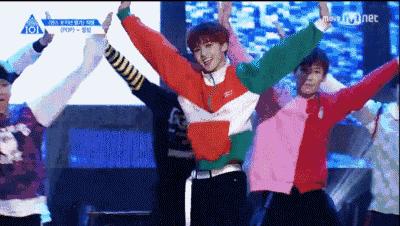 还没出道就穿上十万的行头，他还只是个偶像练习生？